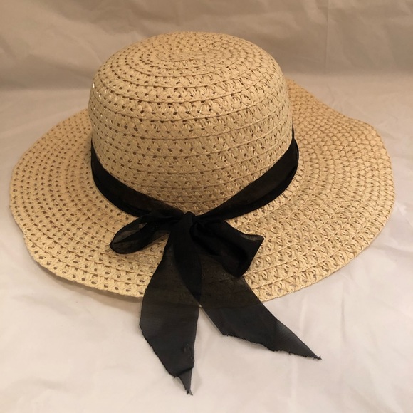 Accessories - 🎩 Women Hat !!!